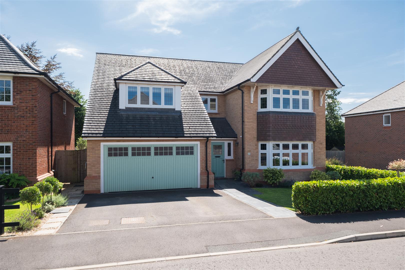 5 bedroom  Detached House for Sale in Tattenhall